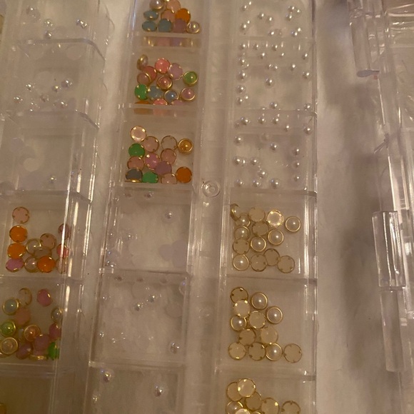 Nail Art Kit with Pink Clipper & fake nails - Picture 5 of 7